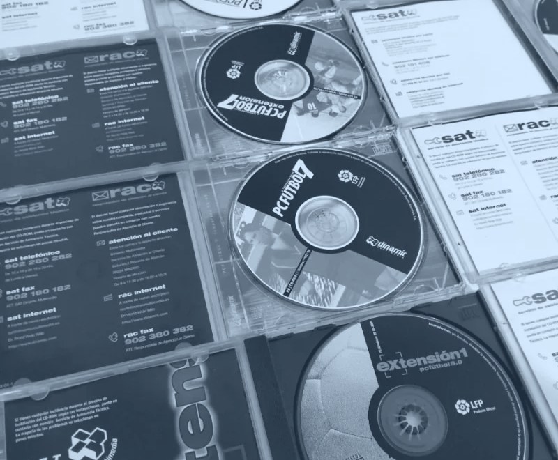 Los CD de PC Fútbol 7 y de la Extensión 1 en sus cajas